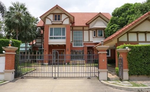 Villa en Bang Phrom, Bangkok, Tailandia 1