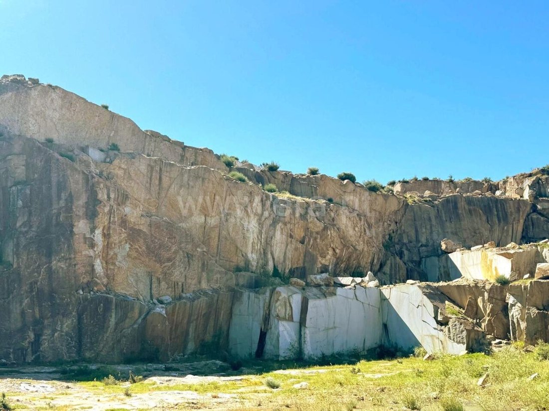 Terreno en Moimenta, Distrito de Viseu, Portugal 1 - 15975050