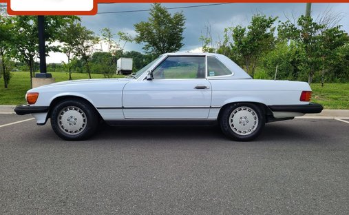 1989 Mercedes Benz 560 SL in Ashburn, VA, United States 1
