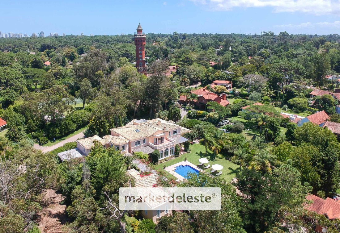 House in Punta del Este, Maldonado Department, Uruguay 2 - 15976085