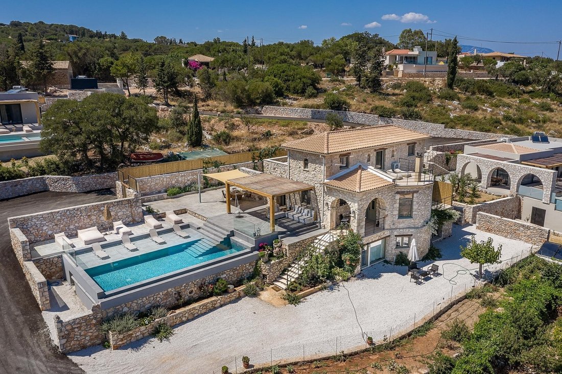 Villa in Municipal Commune of Zakynthos, Peloponnese, Western Greece and the Ionian, Greece 2 - 15976004