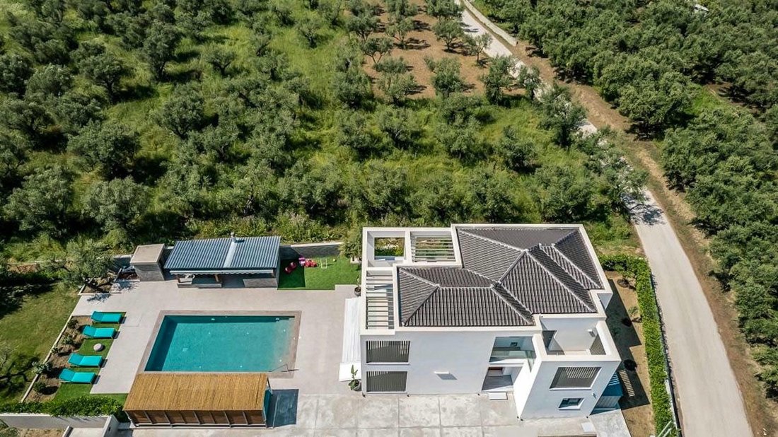 Villa in Municipal Commune of Zakynthos, Peloponnese, Western Greece and the Ionian, Greece 3 - 15975999