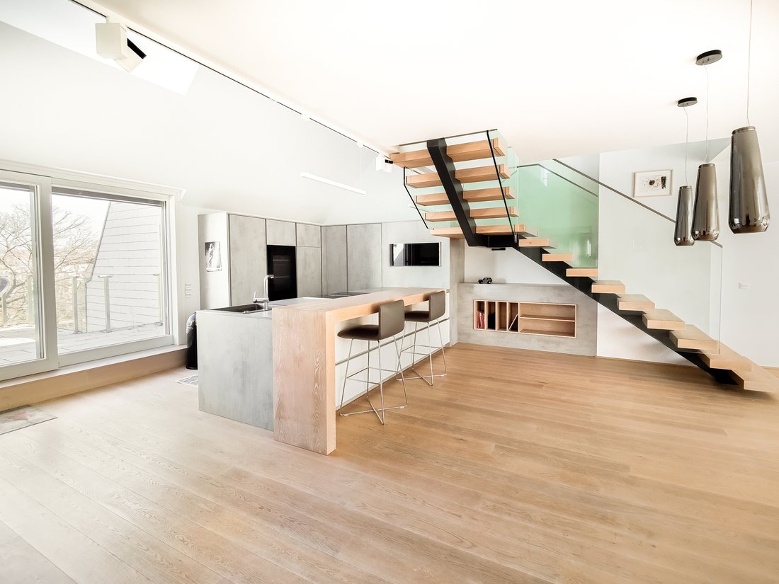 Exclusive Penthouse With Terraces And Panoramic Views In Elegant Hietzing. Private Lift And Parking.