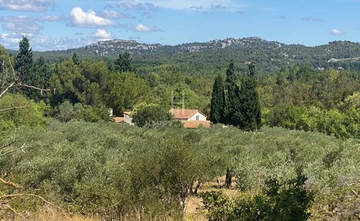 House in Paradou, Provence-Alpes-Côte d'Azur, France 1