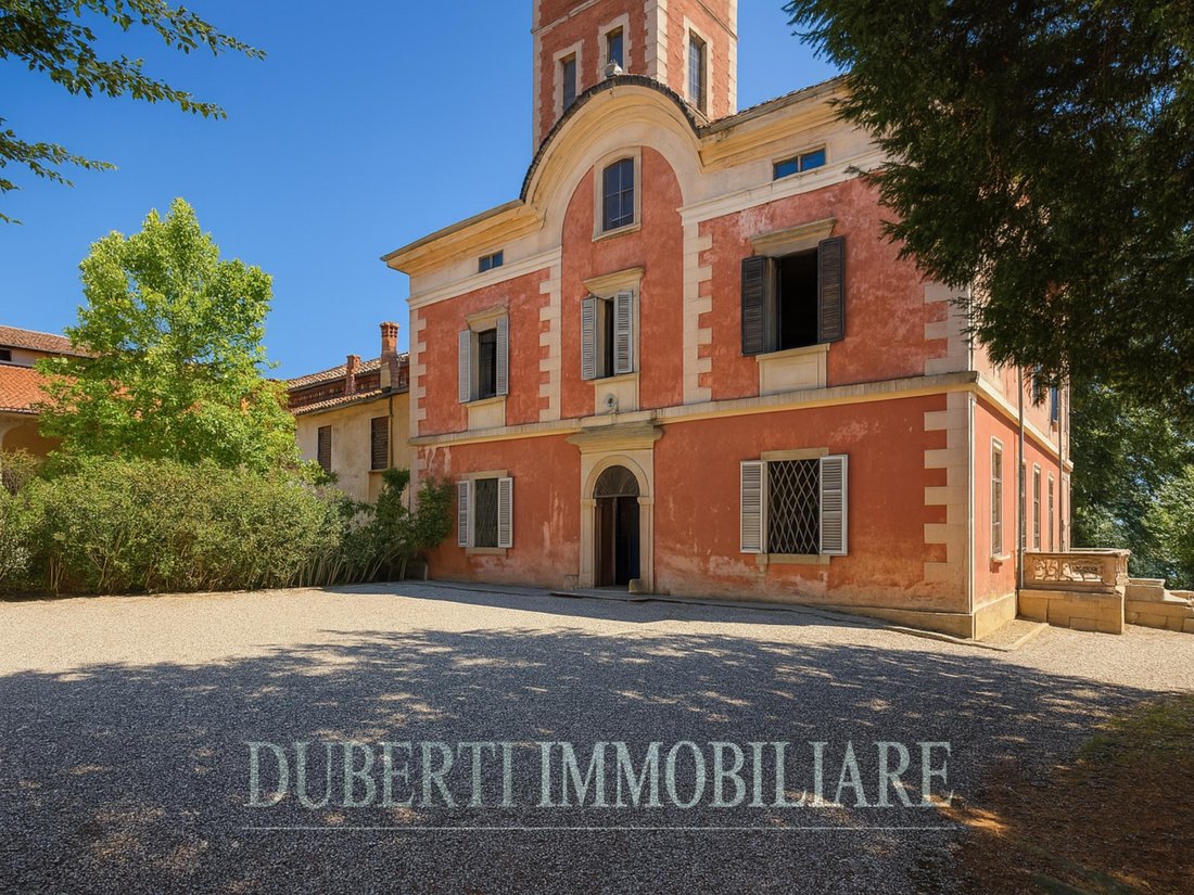 Villa in Cantello, Lombardy, Italy 1 - 15980244