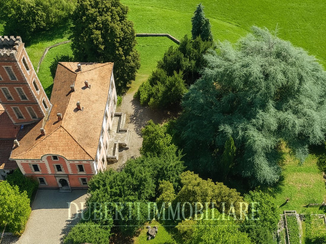 Villa in Cantello, Lombardy, Italy 3 - 15980244