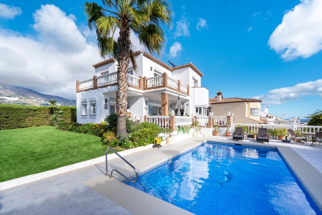 Villa in Mijas, Andalusien, Spanien 1 - 15980376