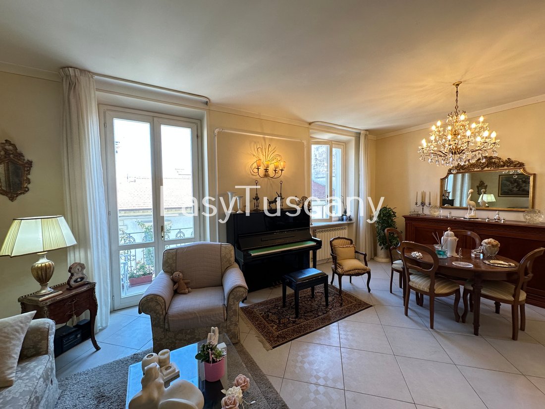 Apartment in Lungomare, Viareggio, Tuscany 5 - 15980243