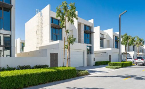 Villa in Dubai, Dubai, United Arab Emirates 1