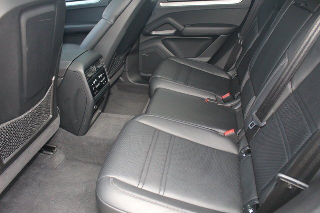 Suv in Vienna, VA, United States 5 - 15954104