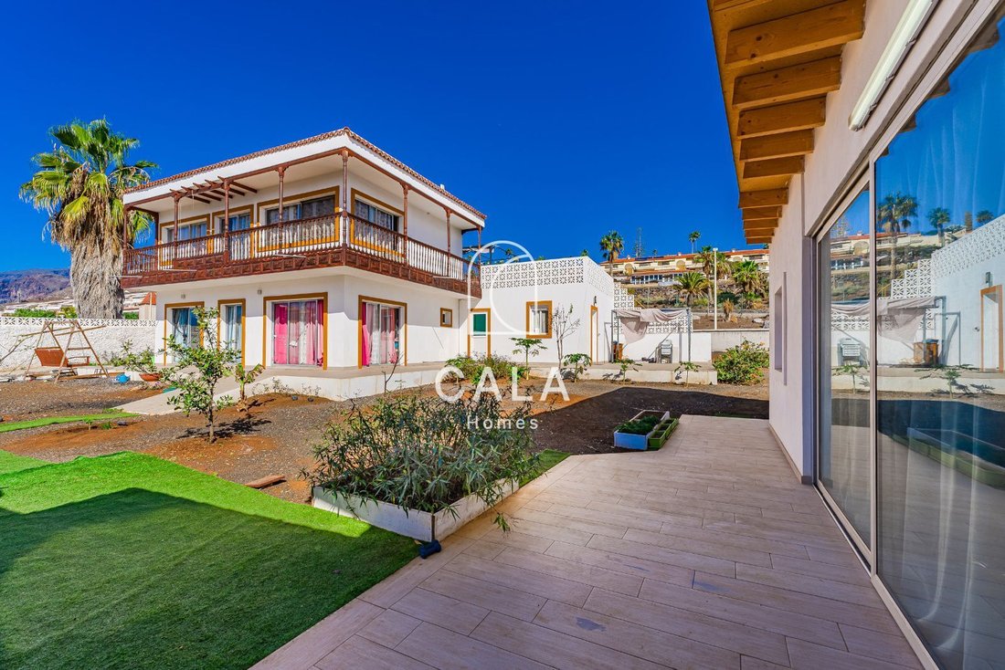 Villa in Salud-La Salle, Santa Cruz De Tenerife, Spain 1 - 15976726