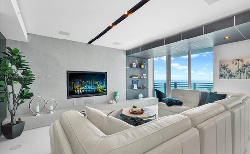 Condo in Hollywood, Florida, United States 1