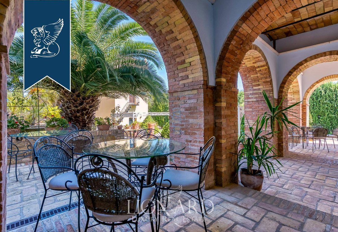 Villa in Silvi Marina, Silvi, Abruzzo 4 - 14210410