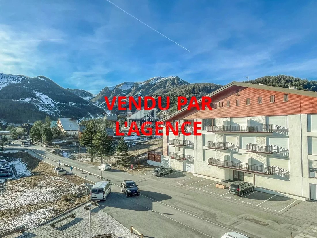 Apartment in Saint-Etienne-de-Tinée, Provence-Alpes-Côte d'Azur, France 1 - 13780159