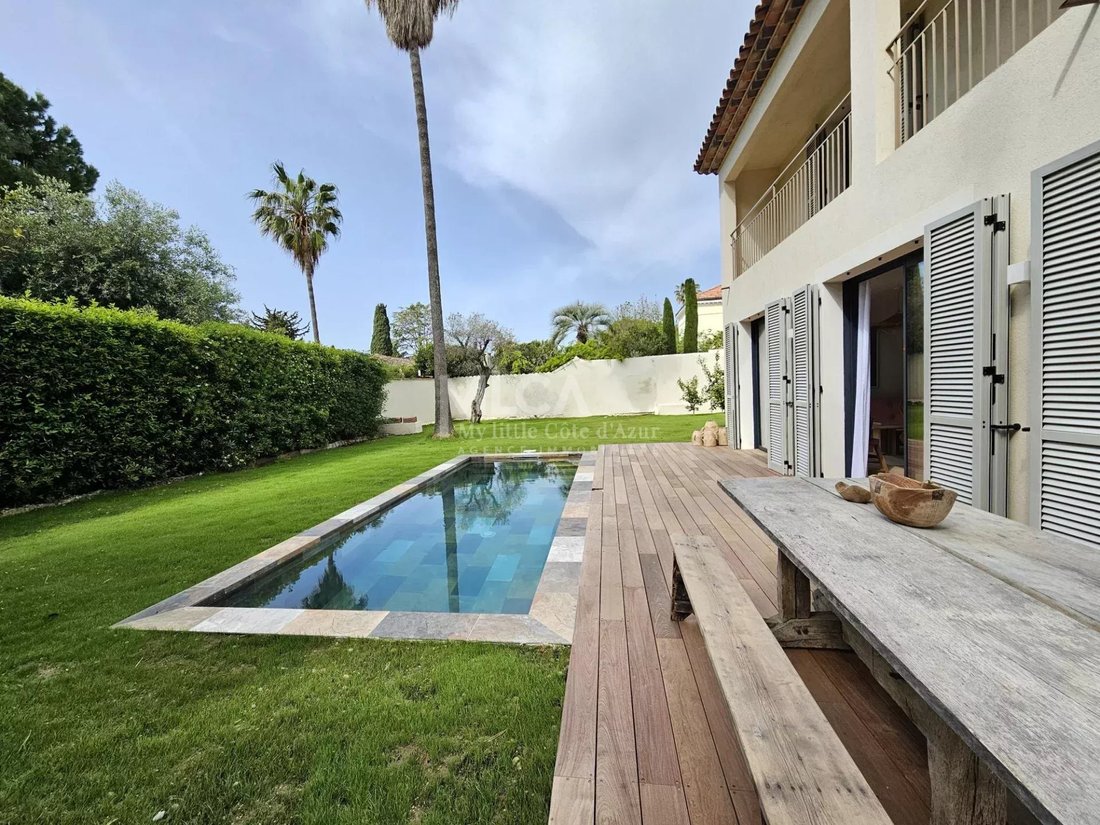 Apartment in Antibes, Provence-Alpes-Côte d'Azur, France 2 - 15976400