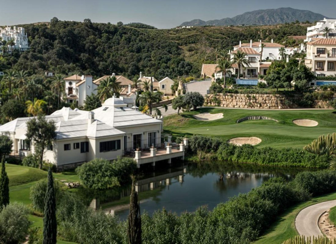 Villa in Estepona, Andalusia, Spain 4 - 15976739