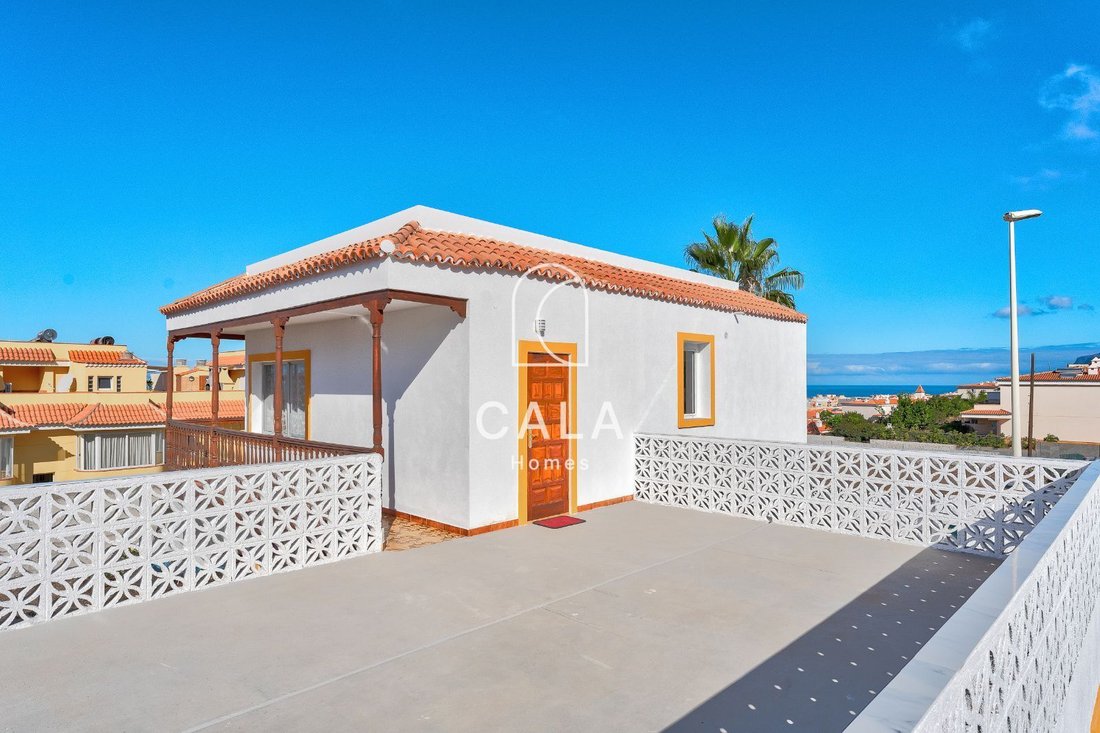 Villa in Salud-La Salle, Santa Cruz De Tenerife, Spain 2 - 15976726