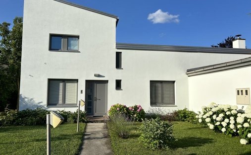 Villa in Mala Mlaka, City of Zagreb, Croatia 1
