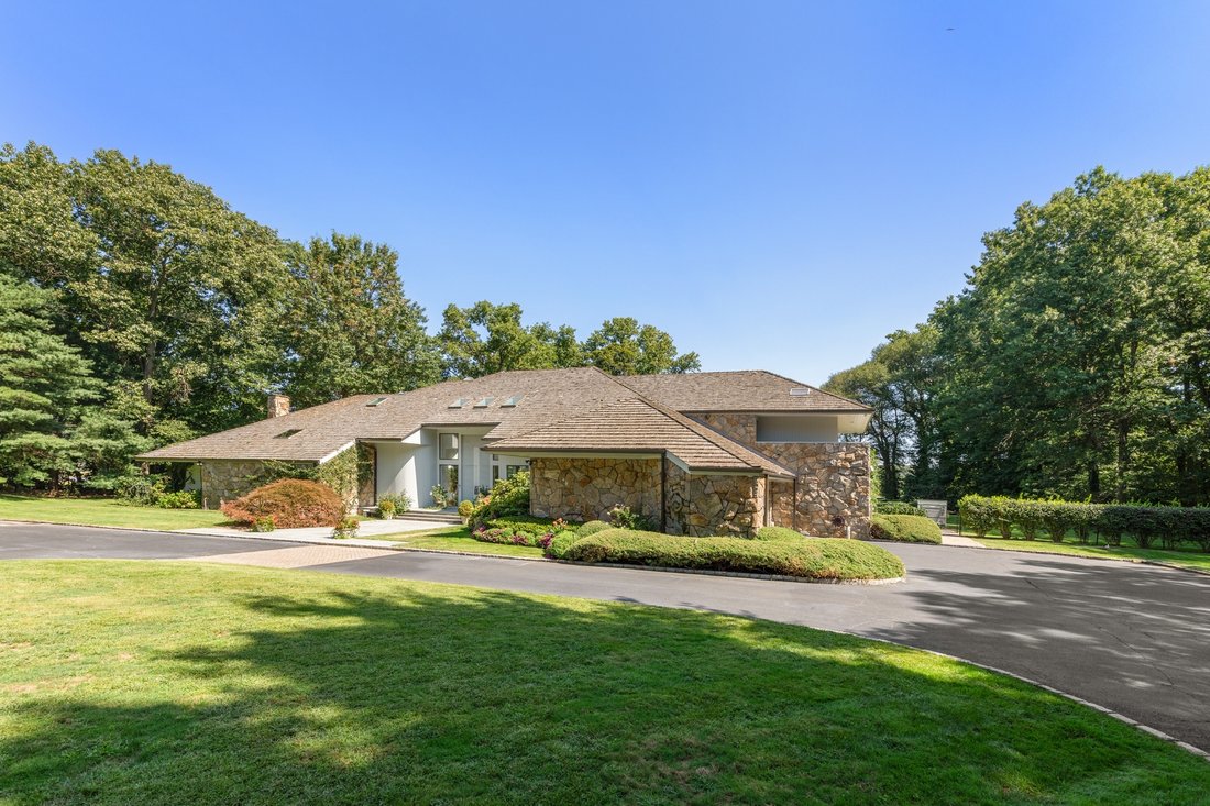 House in Locust Valley, New York, United States 2 - 15978197