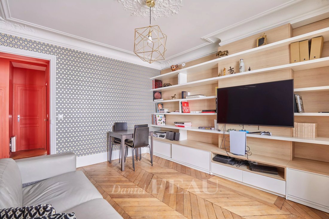 Apartment in Invalides, Paris 7e Arrondissement, Paris 3 - 15976759