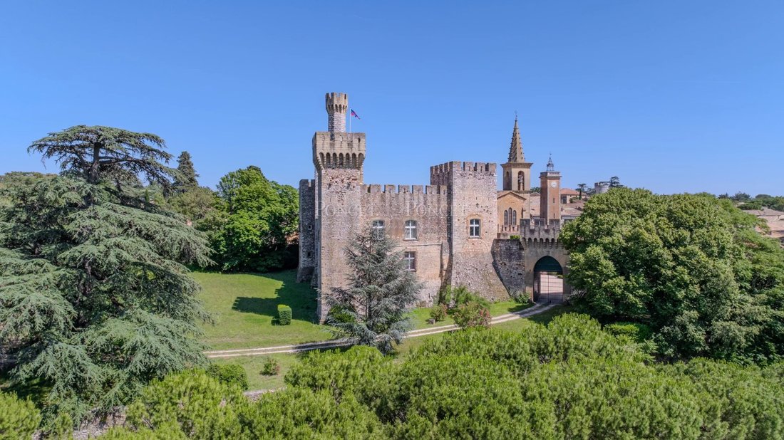 A Timeless Crown: 15th-Century Château Near Uzès’ Ducal Splendor