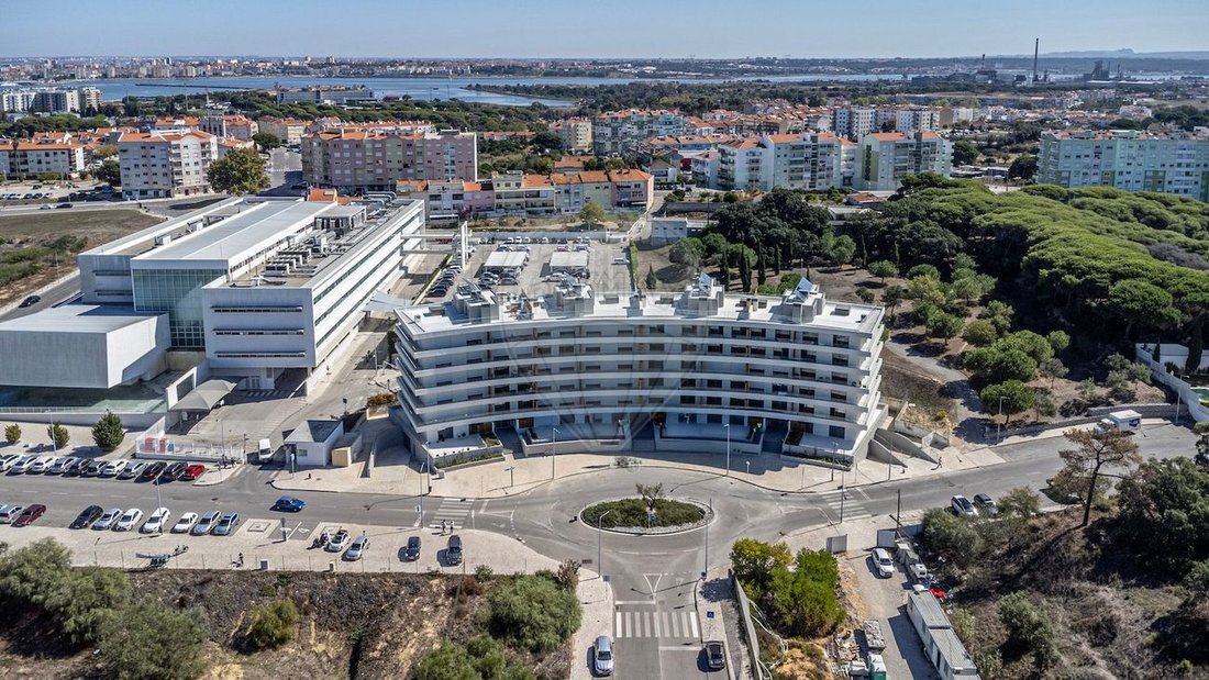 Apartment in Seixal, Arrentela e Aldeia de Paio Pires, Setubal, Portugal 5 - 15970912