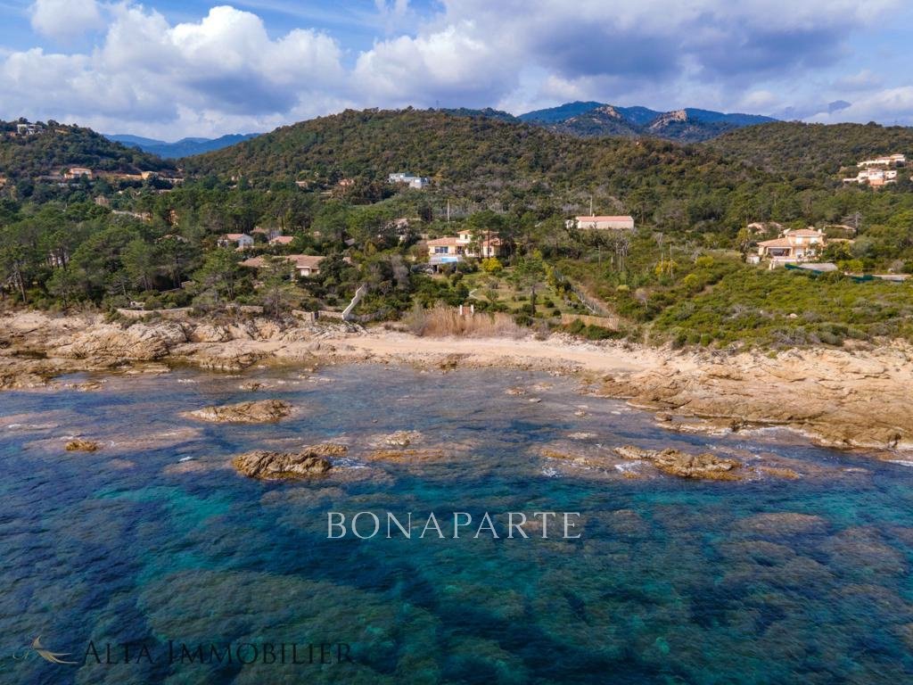 Whispers of the Corsican Sea: A Villa Kissed by Sun and Sand