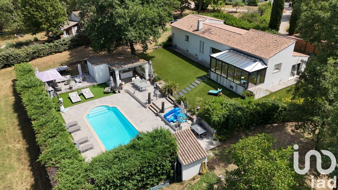 House in Bagnols-en-Forêt, Provence-Alpes-Côte d'Azur, France 1 - 15981792