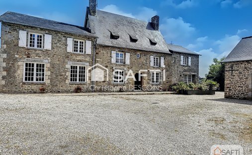 House in Aron, Pays de la Loire, France 1