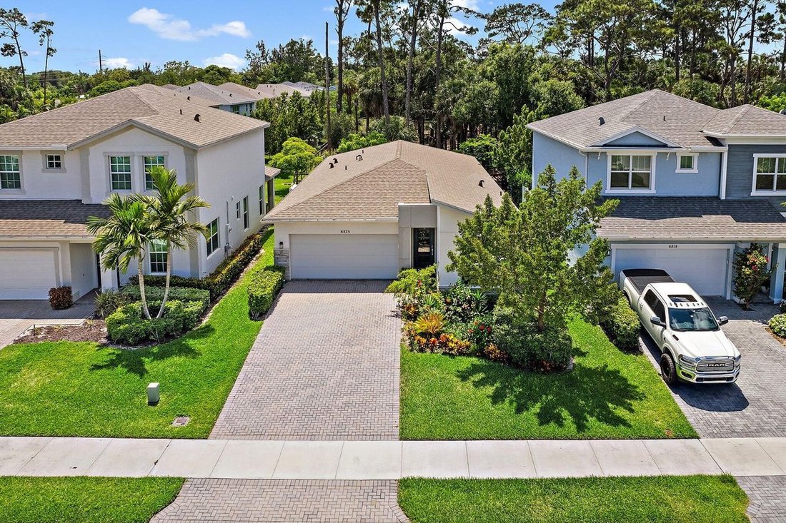 6825 Pointe Of Woods Drive West - 1100xxs