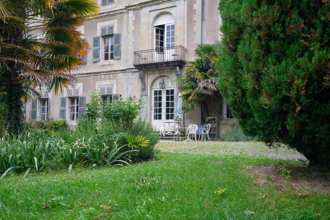 La Belle Endormie: A Canal du Midi Palazzo Awakens in Occitanie