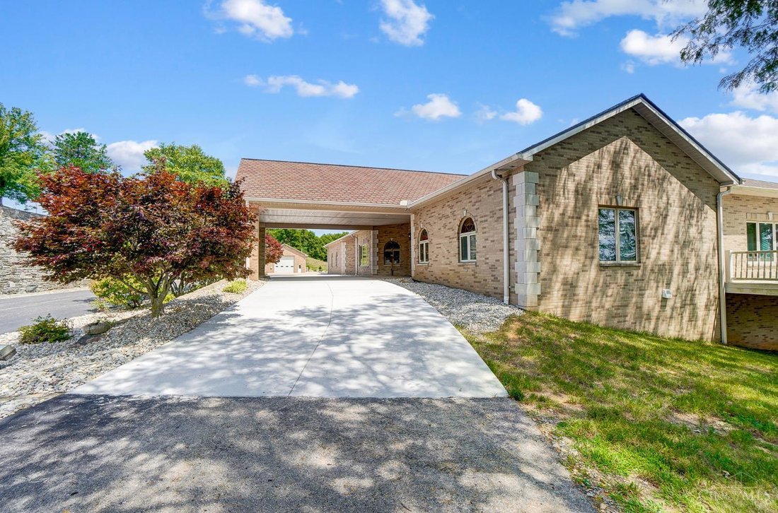 House in Morrow, Ohio, United States 2 - 15977420