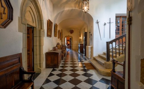 Castle for Sale in Rodez, Occitanie, France