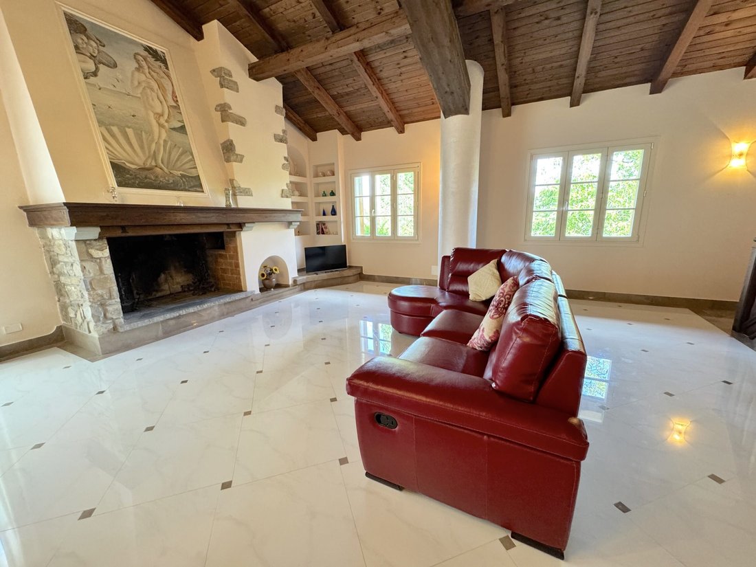 House in Vaiano, Tuscany, Italy 4 - 15976289
