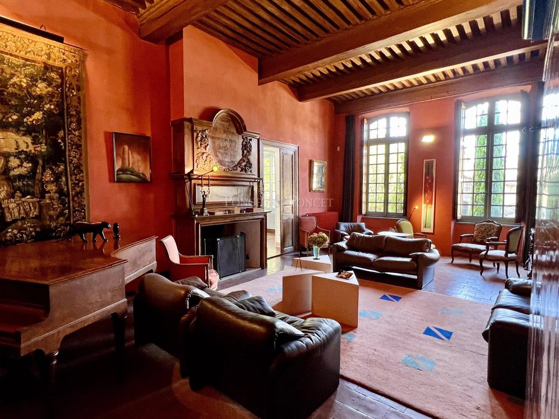 A 13th-Century Château’s Whisper: Where Louis XIII Once Walked, Between Uzès and the Wild Garrigue