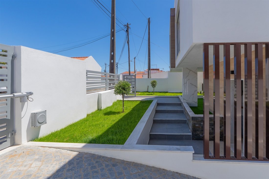 House in Cascais e Estoril, Lisbon, Portugal 4 - 15976323