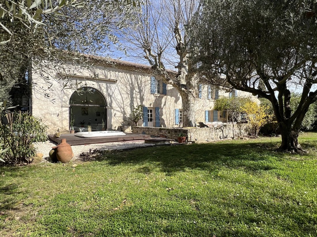 Villa in Uzès, Occitania, France 1 - 15174340