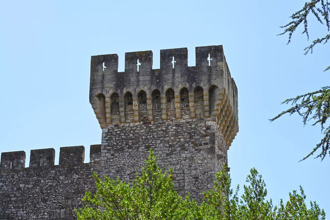 A Timeless Crown: 15th-Century Château Near Uzès’ Ducal Splendor
