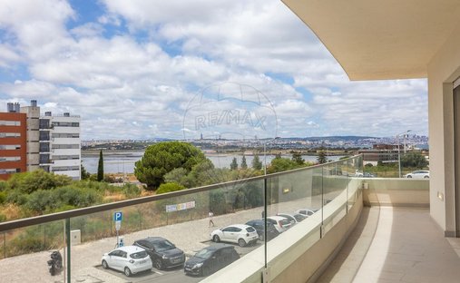 Apartment in Seixal, Arrentela e Aldeia de Paio Pires, Setubal, Portugal 1
