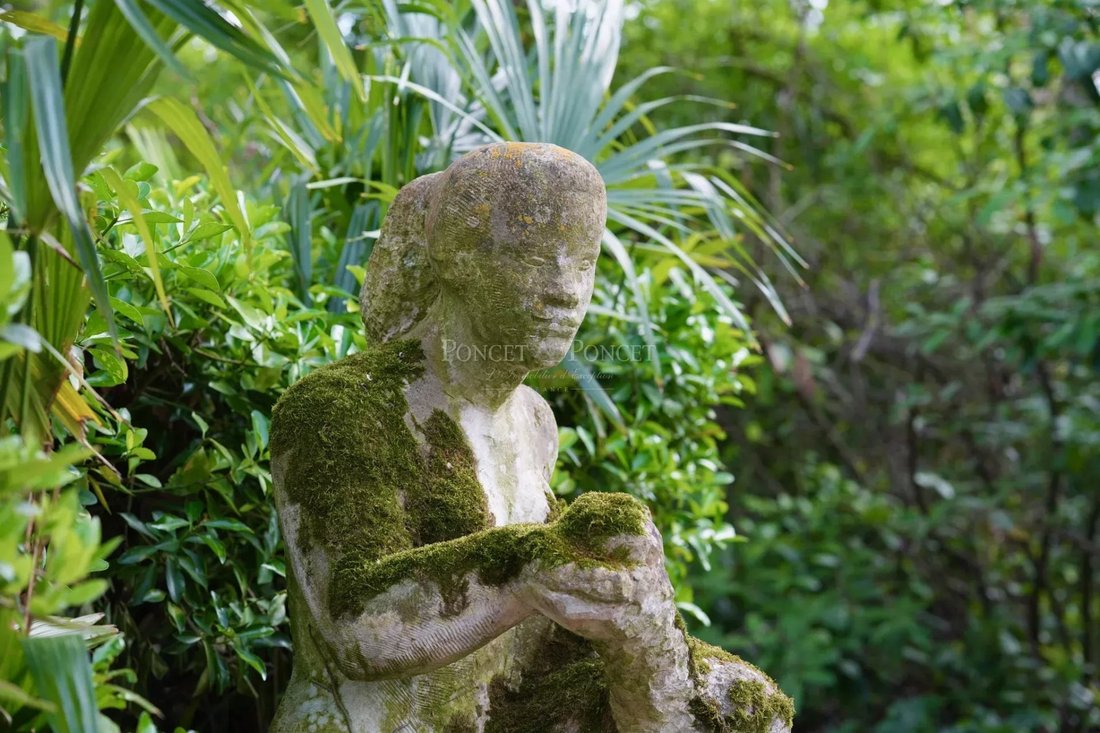 La Belle Endormie: A Canal du Midi Palazzo Awakens in Occitanie - 5