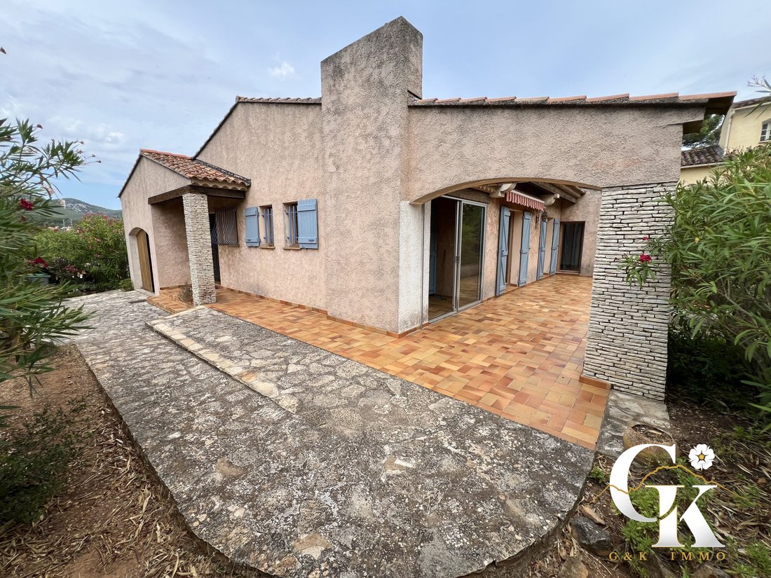 House in Sanary-sur-Mer, Provence-Alpes-Côte d'Azur, France 2 - 15982172
