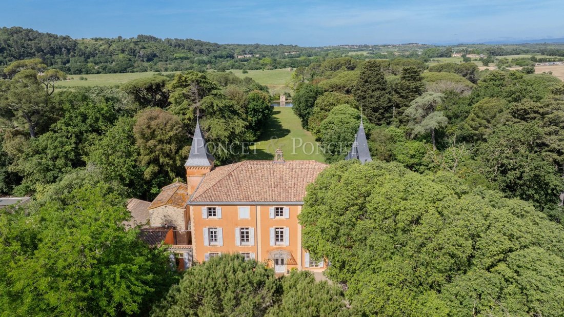 Château de Roquelune: Where Molière’s Whispers Dance in Sunlit Halls