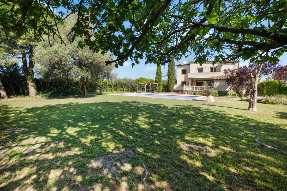 Villa in Sant Pere Pescador, Catalonia, Spain 2 - 15979105