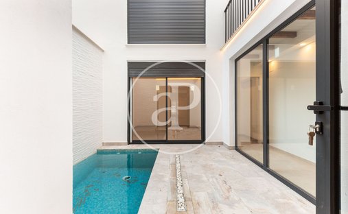 Villa in Extramurs, Valencia, Spain 1