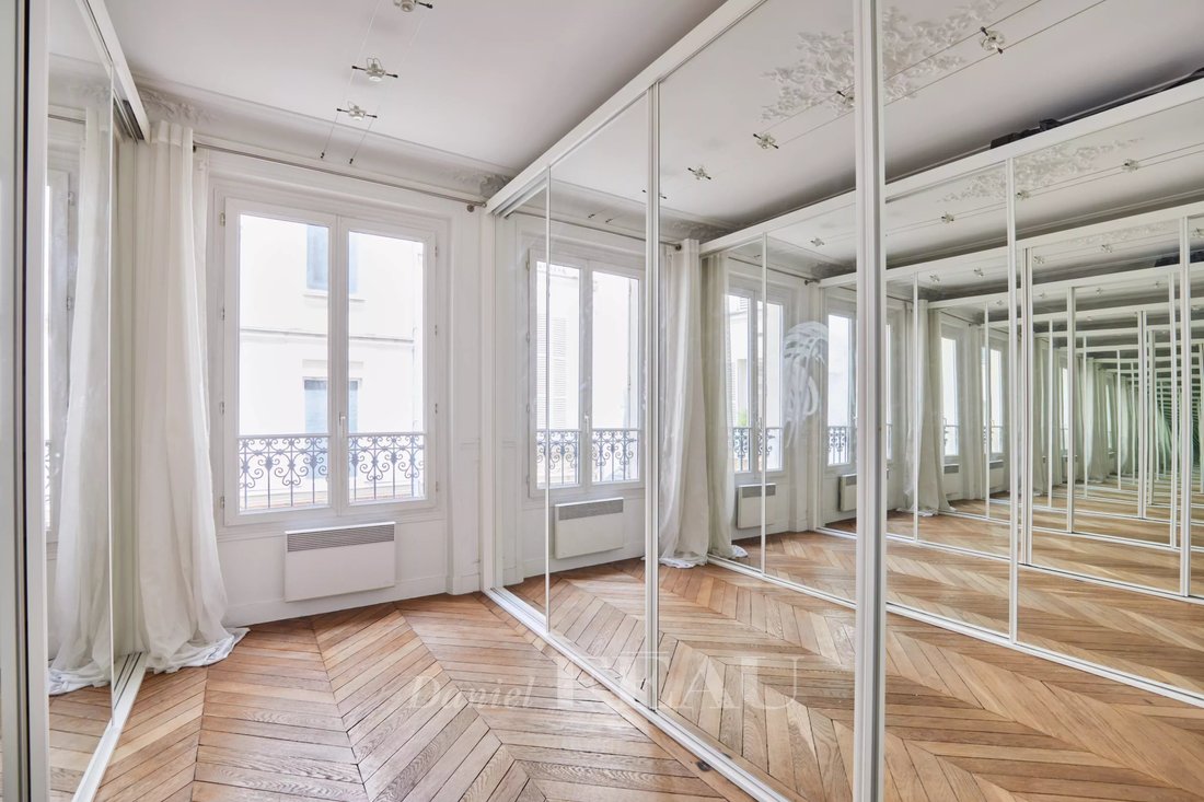 Apartment in Invalides, Paris 7e Arrondissement, Paris 5 - 15976759