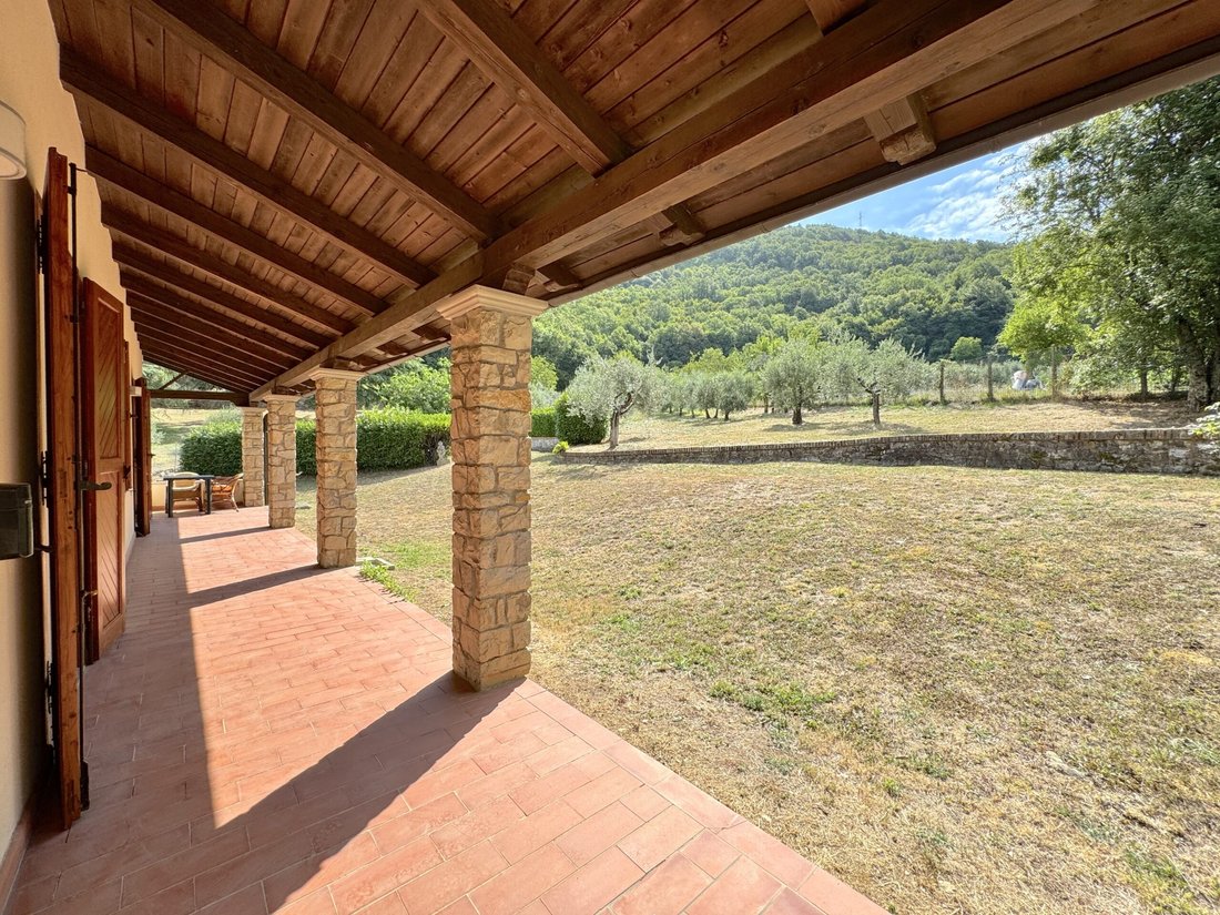 House in Vaiano, Tuscany, Italy 2 - 15976289