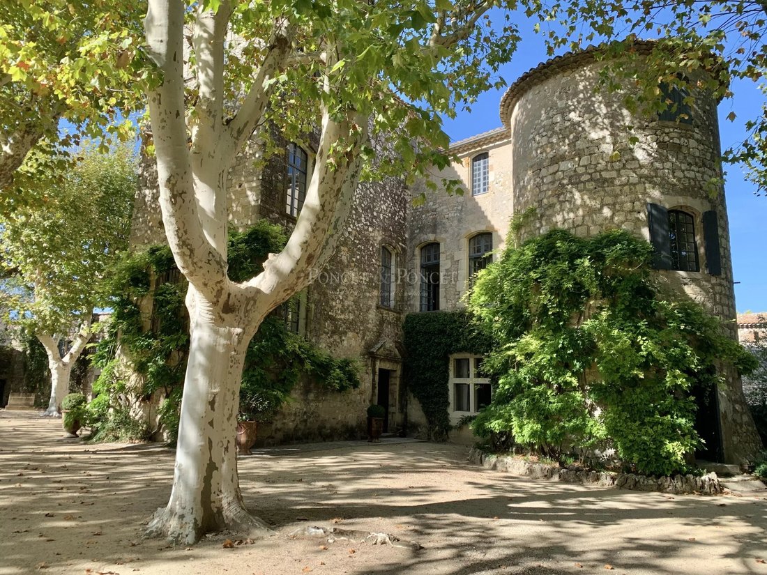 A 13th-Century Château’s Whisper: Where Louis XIII Once Walked, Between Uzès and the Wild Garrigue