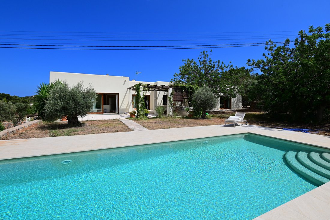 Finca in Santa Eularia des Riu, Balearic Islands, Spain 2 - 15979529
