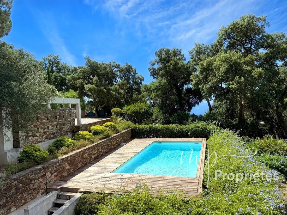 House in Rayol-Canadel-sur-Mer, Provence-Alpes-Côte d'Azur, France 4 - 14519227