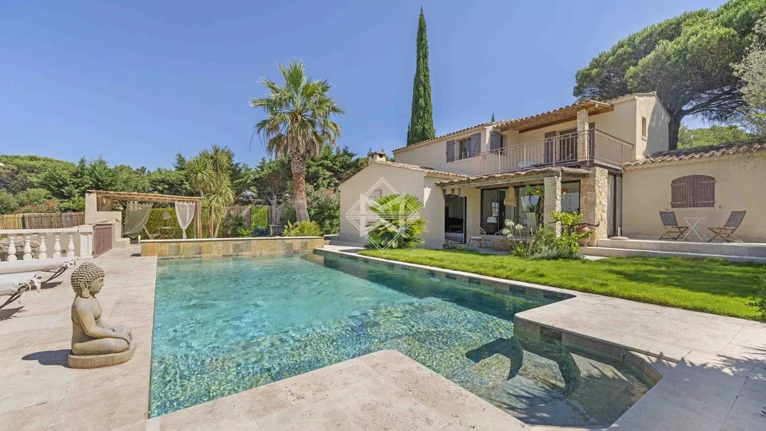 Villa in Gassin, Provence-Alpes-Côte d'Azur, France 1 - 15976780
